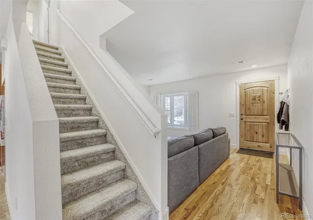 5th image of 3708 Dexter Ct, Denver, CO 80207 | MLS# 8790109