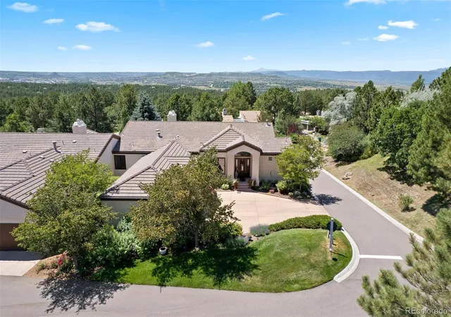 Photo 2 of Single family home for sale at 2124 Ridge Plz Dr, Castle Rock, CO 80108 | MLS# 5107661 | Listing updated on 2026-09-27