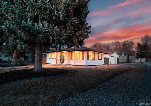 2nd image of 404 Front St, Castle Rock, CO 80104 | MLS# 7207093