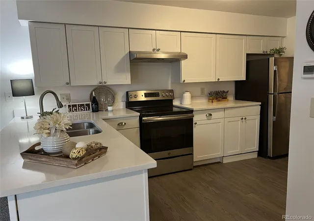 2nd image of 922 S Dearborn Wy #5, Aurora, CO 80012 | MLS# 6690772