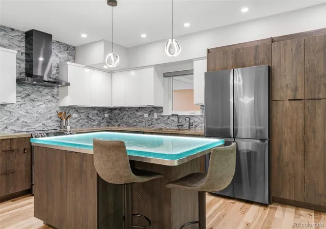 Photo 3 of Condo for sale at 3295 Blake St #102, Denver, CO 80205 | MLS# 9744970 | Listing updated on 2026-10-07