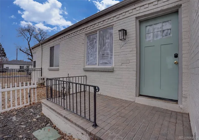 Photo 3 of Sale Pending at 4101 E Martin Luther King Jr Blvd, Denver, CO 80207 | MLS# 4533893 | Listing updated on 2026-08-19