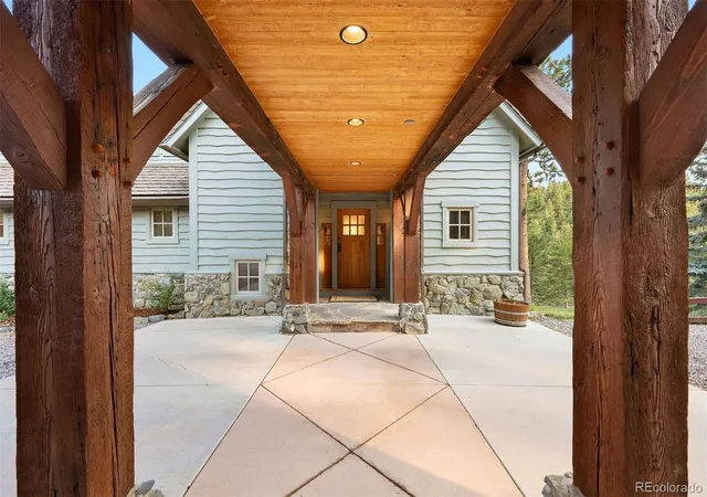 Photo 4 of Sale Pending at 80 Elk Xing, Evergreen, CO 80439 | MLS# 5874642 | Listing updated on 2026-10-08