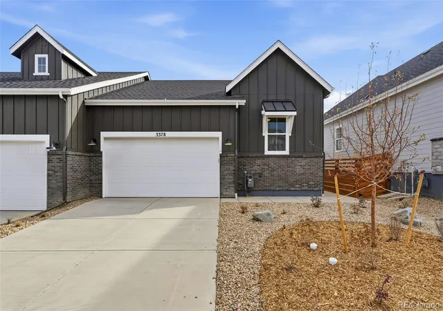 Single family home for sale at 3378 N Duquesne Way, Aurora, CO 80019 | MLS# 8776755