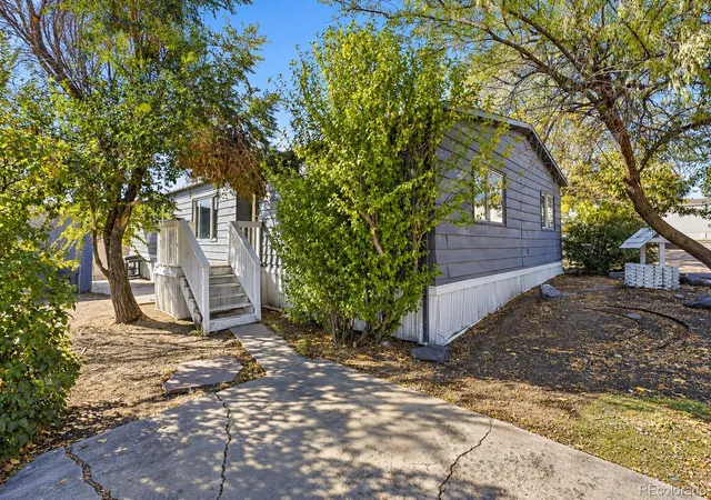 Manufactured home for sale at 4210 E 100 Th Ave, Thornton, CO 80229 | MLS# 7982383