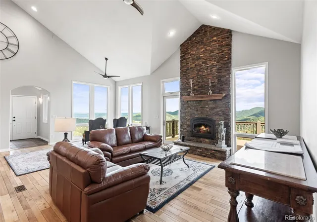 Photo 4 of Single family home for sale at 18844 Ute Vista Trl, Morrison, CO 80465 | MLS# 1925013 | Listing updated on 2026-07-30