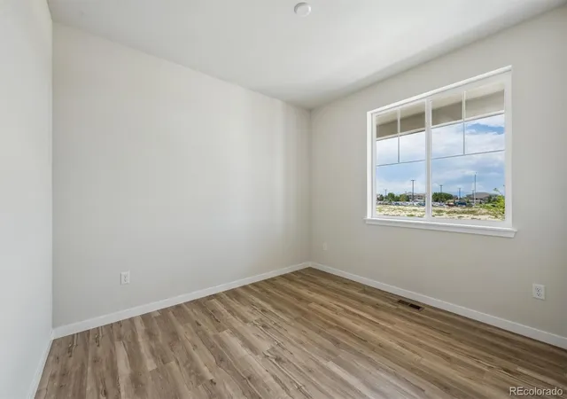 Photo 2 of Single family home for sale at 5772 N Indigo Rose St, Aurora, CO 80019 | MLS# 9479840 | Listing updated on 2026-09-27