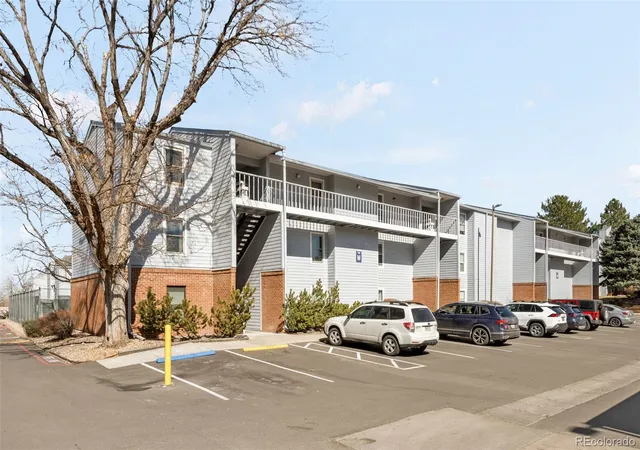 2nd image of 7395 E Eastman Ave #201M, Denver, CO 80231 | MLS# 3462092