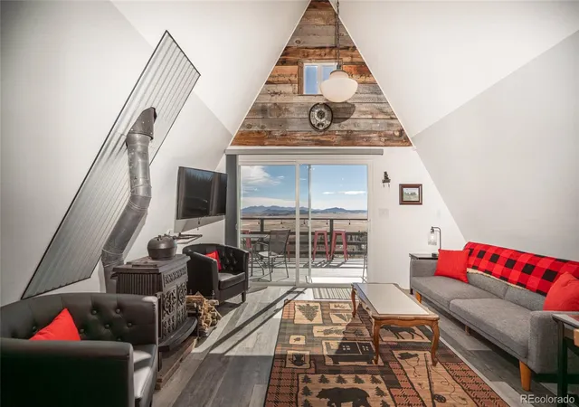 4th image of 331 Frenchman Rd, Jefferson, CO 80456 | MLS# 7630008