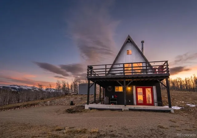 2nd image of 331 Frenchman Rd, Jefferson, CO 80456 | MLS# 7630008