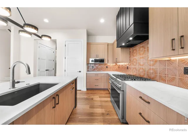 Photo 3 of Townhouse for sale at 6820 Morning Song Ct, Timnath, CO 80547 | MLS# IR1052461 | Listing updated on 2026-10-09