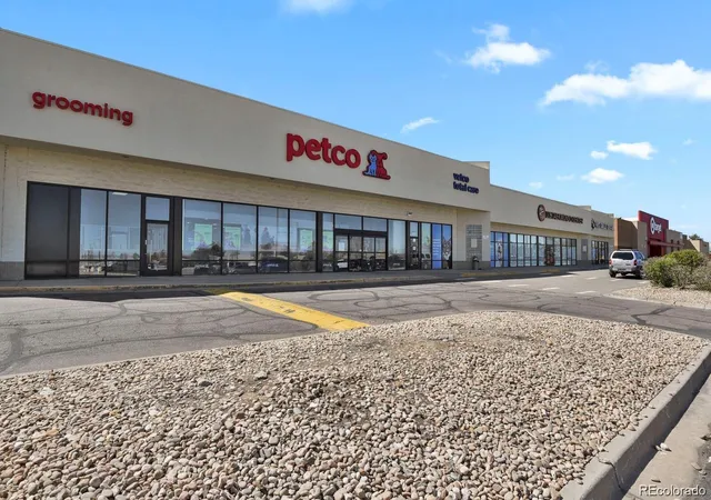 2nd image of 4460 S Pitkin St, Aurora, CO 80015