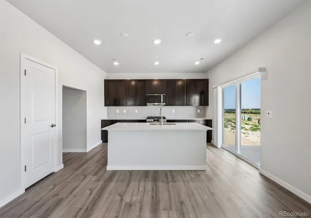 Homes for sale in Commerce City, CO | 9394 Danube St, Commerce City, CO 80022 | MLS# 8012358