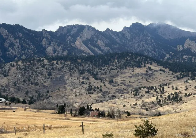 Photo 8 of Sale Pending at 3792 Eldorado Springs Dr, Boulder, CO 80303 | MLS# IR1052565 | Listing updated on 2026-08-17