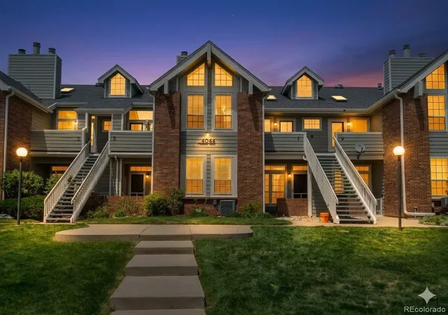 1st image of 4044 S Carson St #F, Aurora, CO 80014 | MLS# 9437803