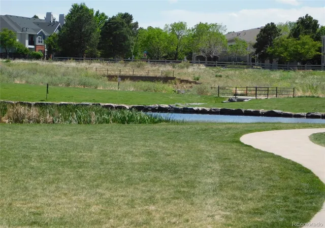 3rd image of 4044 S Carson St, Aurora, CO 80014
