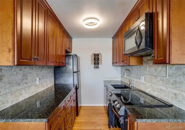 2nd image of 1270 N Marion St, Denver, CO 80218
