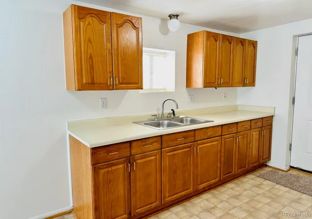 Photo 3 of Single family home for sale at 131 10th Street, Alamosa, CO 81101 | MLS# 7083794 | Listing updated on 2026-09-22