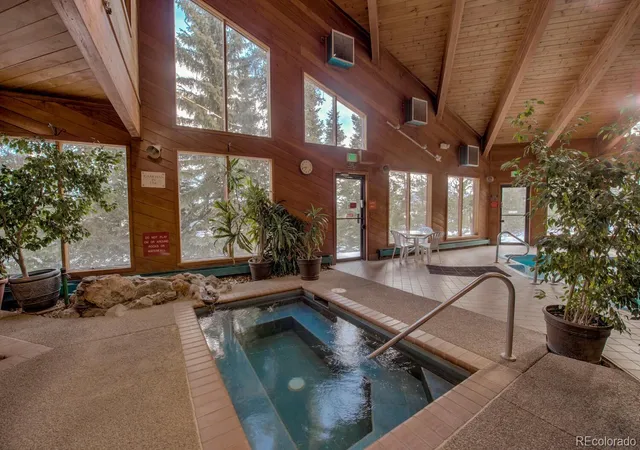 Homes for sale in Silverthorne, CO | 91500 Ryan Gulch Road, Silverthorne, CO 80498 | Houzeo
