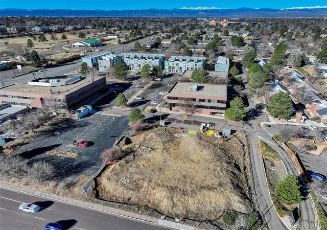 2nd image of 3401 S Yosemite St, Denver, CO 80231 | MLS# 3892346