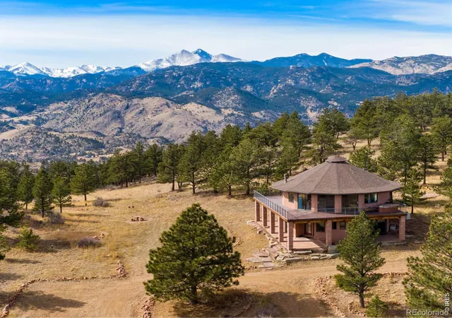 Photo 2 of Single family home for sale at 3001 Eagle Ridge Rd, Longmont, CO | MLS# IR1052735 | Listing updated on 2026-10-07