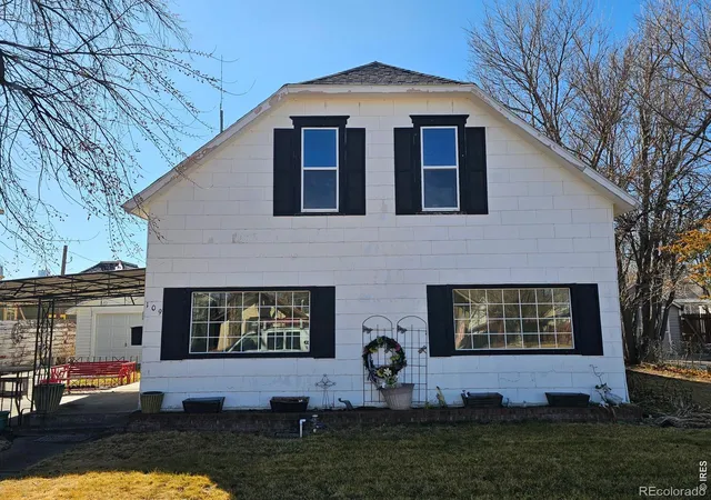 Photo 1 of Single family home for sale at 109 Denver St, Sterling, CO 80751 | MLS# IR1052758 | Listing updated on 2026-09-17