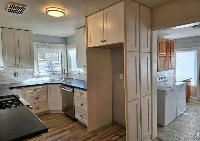 4th image of 109 Denver St, Sterling, CO 80751 | MLS# IR1052758