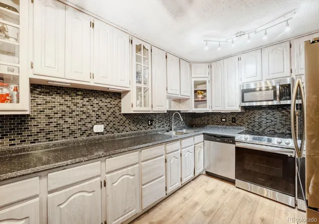 3rd image of 595 S Alton Wy #10C, Denver, CO 80247 | MLS# 7526659