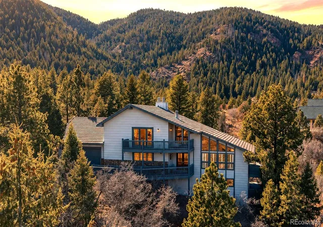 1st image of 7116 Fox Cir, Larkspur, CO 80118 | MLS# 8773395