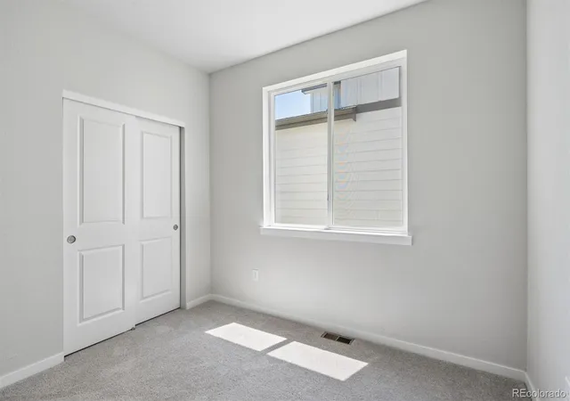Photo 3 of Single family home for sale at 3313 N Irvington St, Aurora, CO 80019 | MLS# 9232869 | Listing updated on 2026-10-02