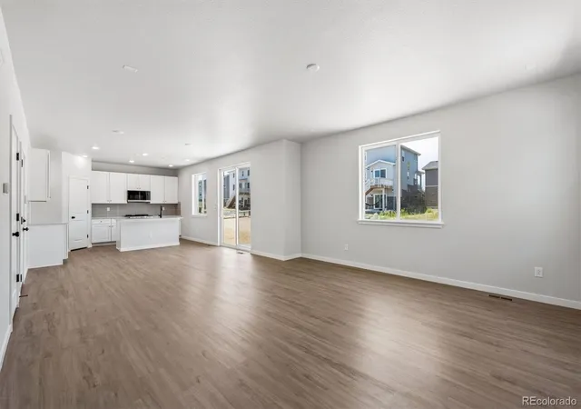 Photo 2 of Single family home for sale at 3323 N Irvington St, Aurora, CO 80019 | MLS# 6630977 | Listing updated on 2026-08-28