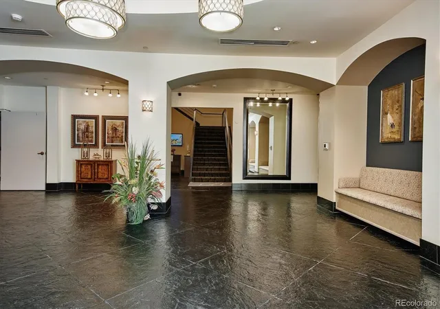 2nd image of 925 N Lincoln St, Denver, CO 80203