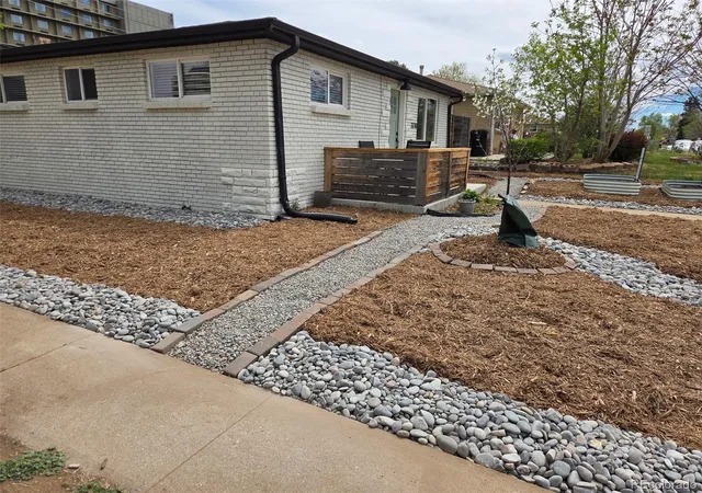 27th image of 3230 Pontiac St, Denver, CO 80207 | MLS# 8838894