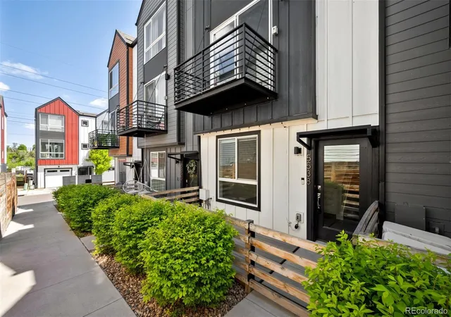 Photo 1 of Townhouse for sale at 5538 W 11th Place, Lakewood, CO 80214 | MLS# 4287156 | Listing updated on 2026-08-18