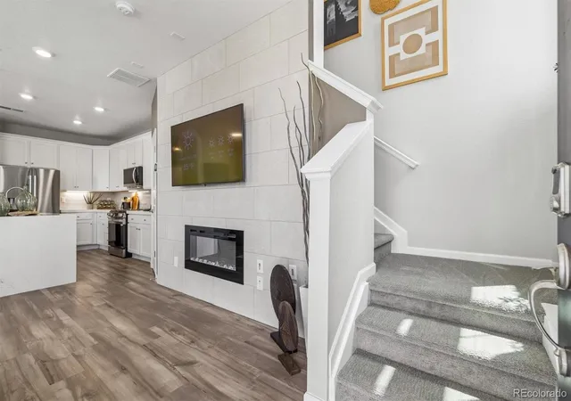 Photo 2 of Townhouse for sale at 536 Luton Dr, Castle Pines, CO 80108 | MLS# 8255602 | Listing updated on 2026-10-03