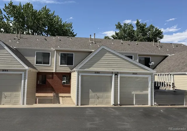 Photo 3 of Townhouse for sale at 7474 E Arkansas Ave #21-04, Denver, CO 80231 | MLS# 7212690 | Listing updated on 2026-08-30