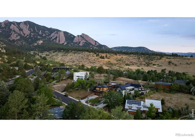 Photo 3 of Single family home for sale at 1865 Kohler Dr, Boulder, CO 80305 | MLS# IR1053150 | Listing updated on 2026-09-27