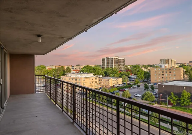 3rd image of 2225 Buchtel Blvd #812, Denver, CO 80210 | MLS# 5797135