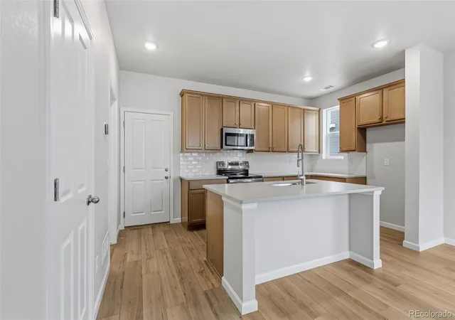 3rd image of 1480 Coral Pl, Longmont, CO 80504 | MLS# 2684576
