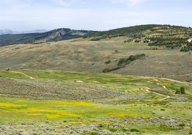 Listing Photo 2 - Condo for sale in building located at 152 Vlg Rd, Granby, CO 80446 - Unit #206