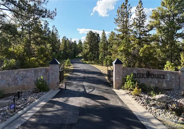 3rd image of 1371 Grayhawk Pl, Larkspur, CO 80118 | MLS# 8724089