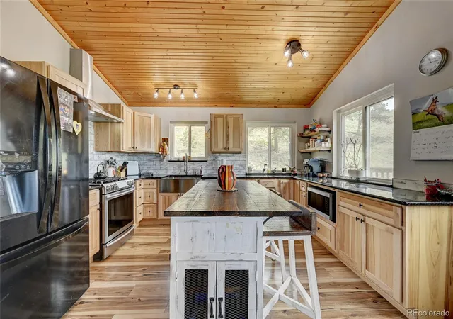 4th image of 99 Peak Dr, Guffey, CO 80820 | MLS# 7995678