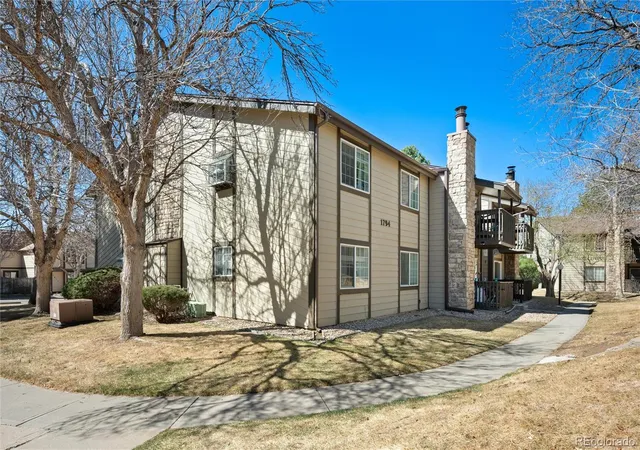 image of 1792 S Pitkin Cir, Aurora, CO 80017