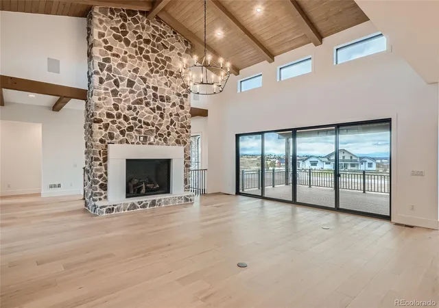 Photo 4 of Single family home for sale at 8599 Yellowcress St, Littleton, CO 80125 | MLS# 7304345 | Listing updated on 2026-08-19
