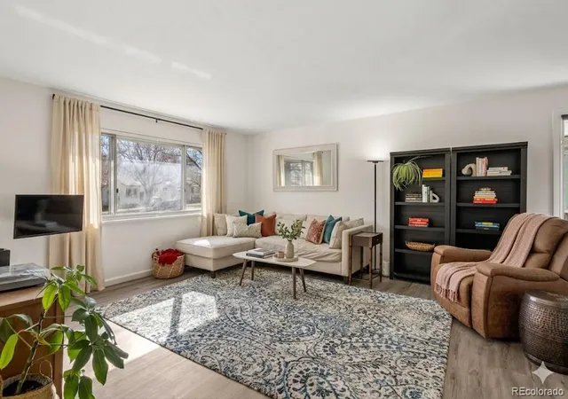 3rd image of 2921 S Downing St, Englewood, CO 80113 | MLS# 9473058