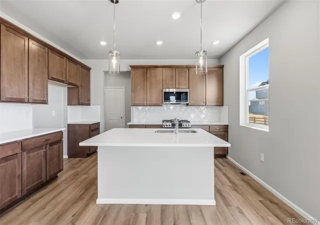 2nd image of 15293 Olive Wy, Thornton, CO 80602 | MLS# 5830930