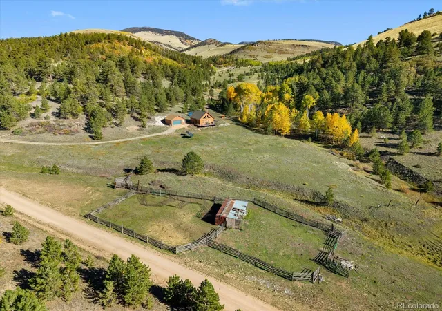 Photo 3 of Single family home for sale at 314 S Antelope Trl, Cotopaxi, CO 81223 | MLS# 9191848 | Listing updated on 2026-10-10