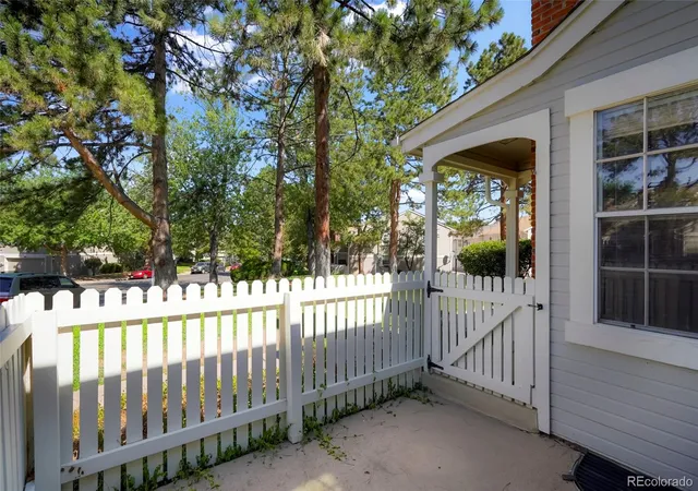 3rd image of 2871 W Long Dr, Littleton, CO 80120
