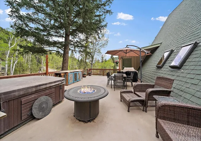 Photo 4 of Single family home for sale at 307 Snyder Mountain Rd, Evergreen, CO 80439 | MLS# 4484248 | Listing updated on 2026-09-26