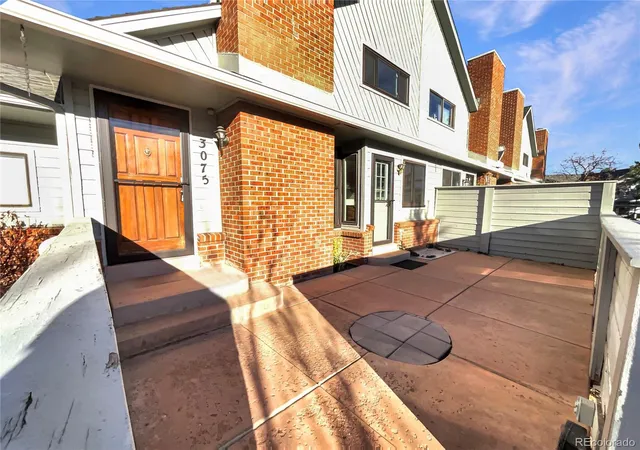 Photo 1 of Townhouse for sale at 3075 E Long Cir, Centennial, CO 80122 | MLS# 3800654 | Listing updated on 2026-09-02
